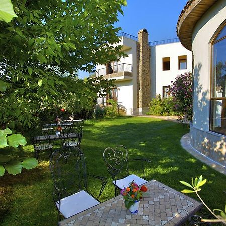 Efes Butik Otel Киразлы Экстерьер фото
