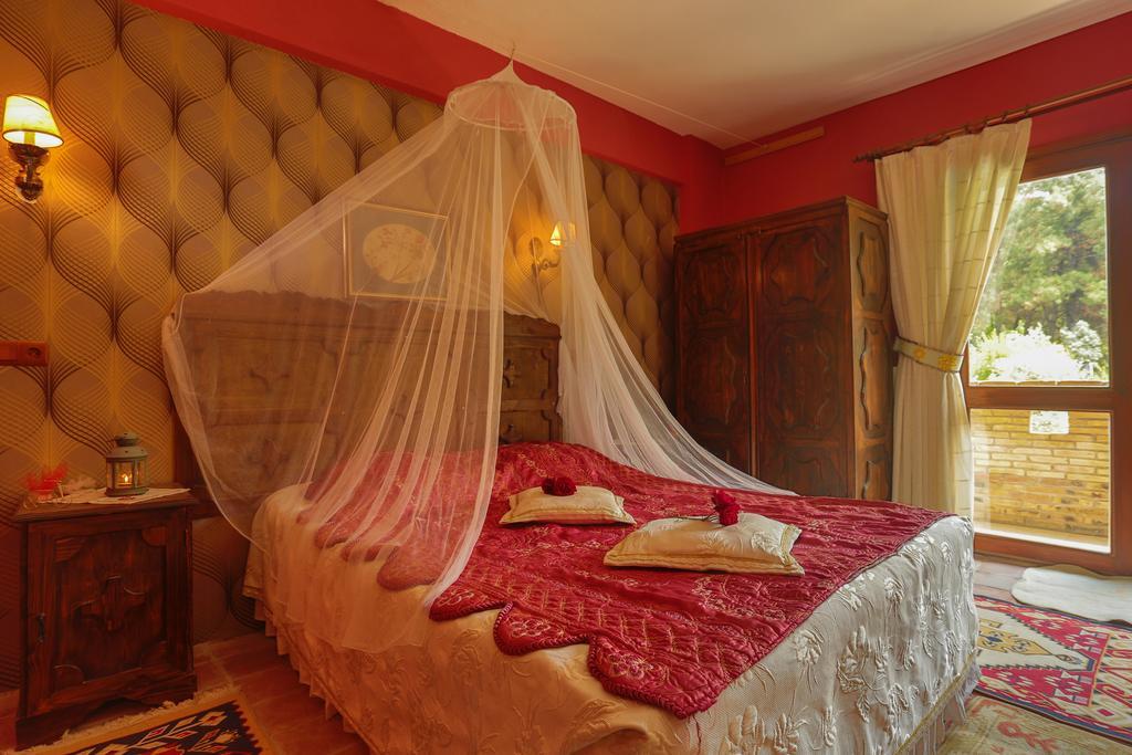 Efes Butik Otel Киразлы Экстерьер фото