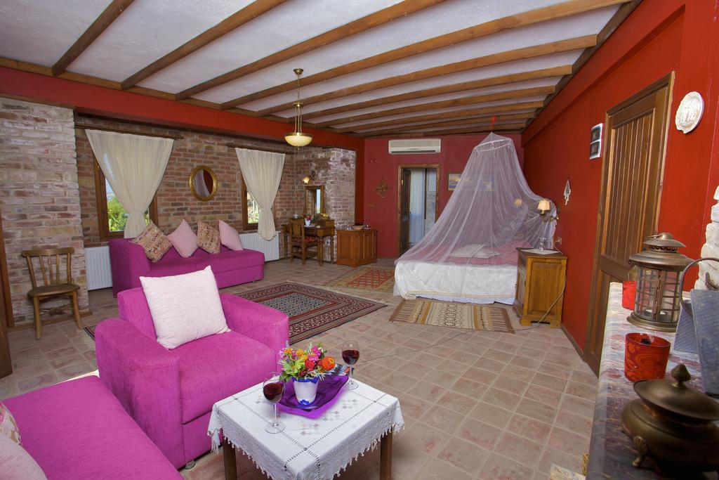 Efes Butik Otel Киразлы Экстерьер фото