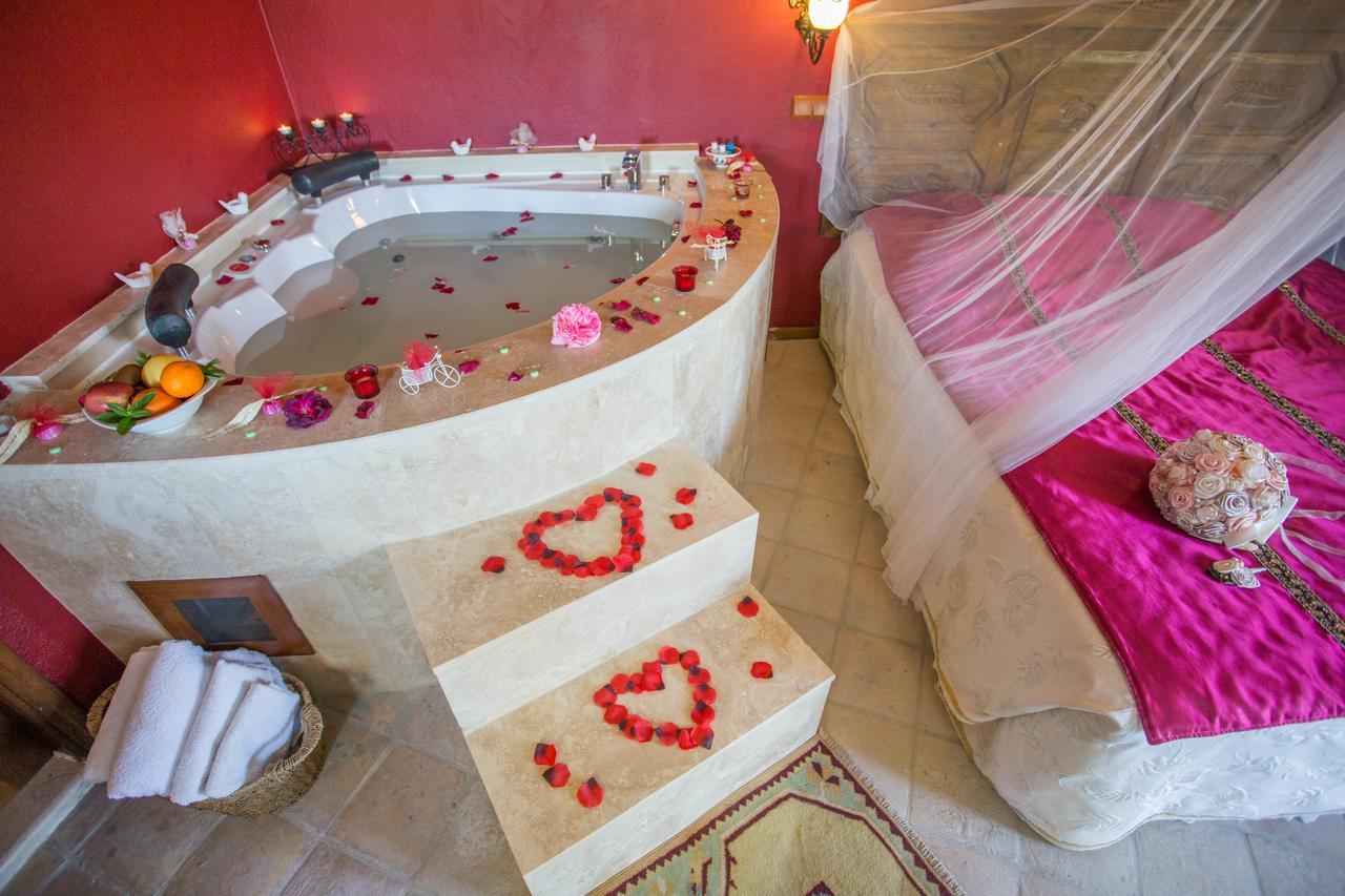 Efes Butik Otel Киразлы Экстерьер фото