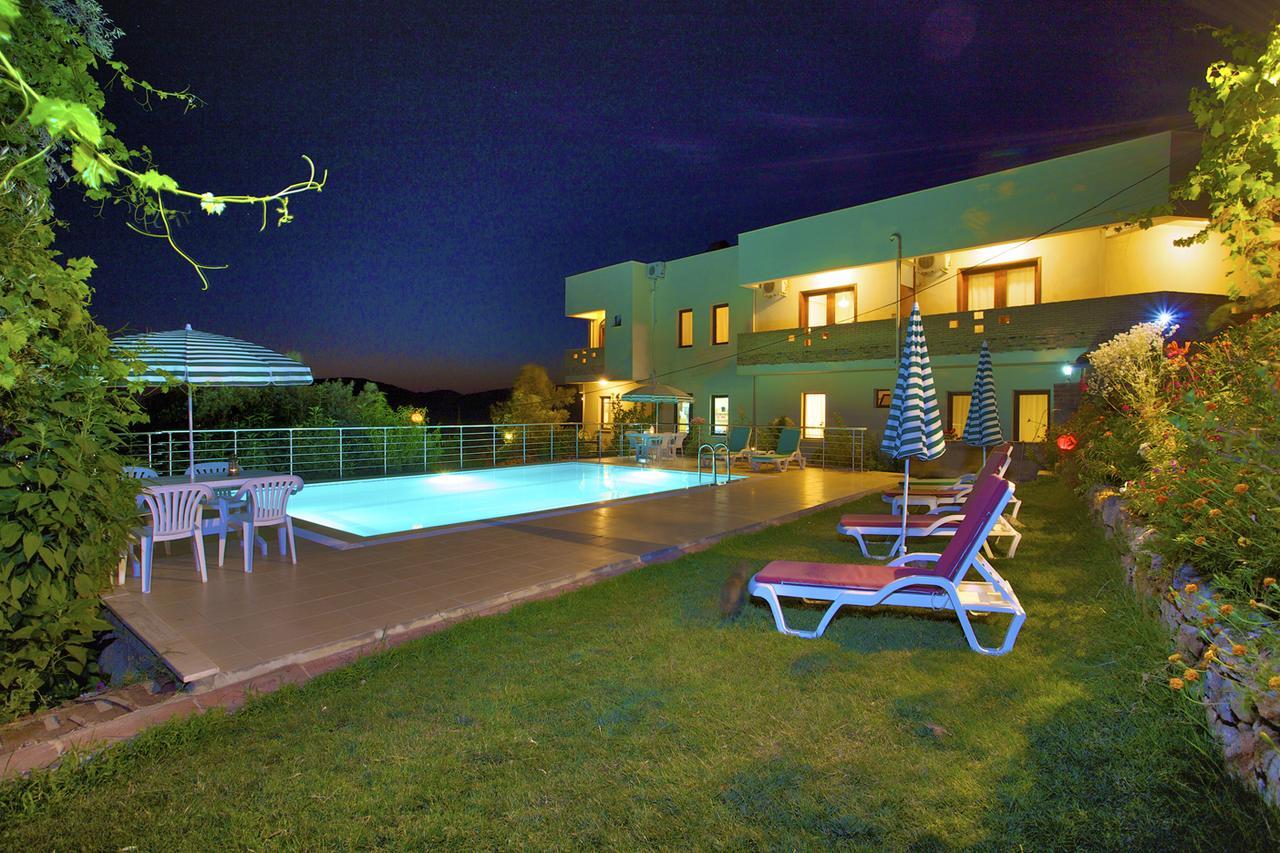 Efes Butik Otel Киразлы Экстерьер фото