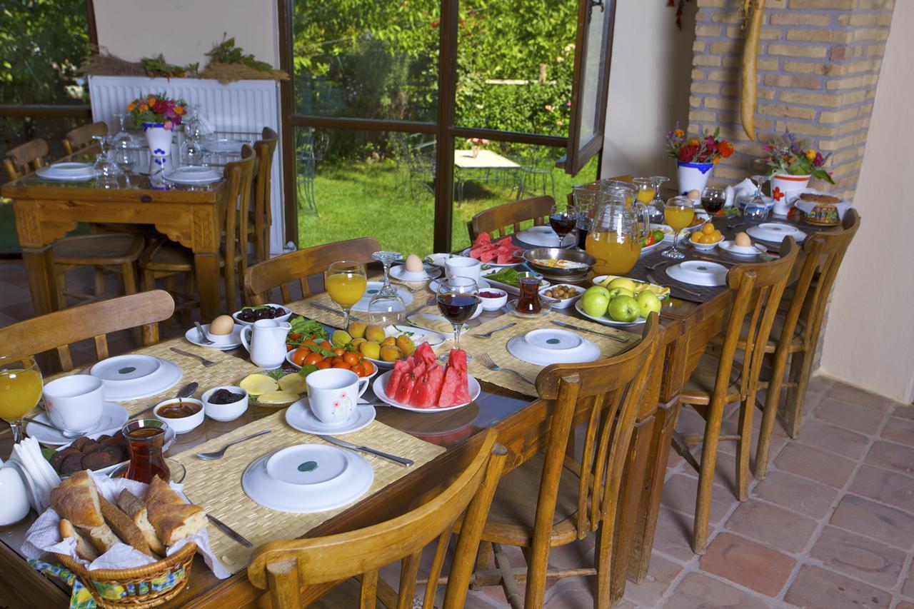 Efes Butik Otel Киразлы Экстерьер фото